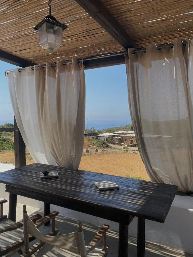 Villa Dammusi Rekale à Scauri  Extérieur photo